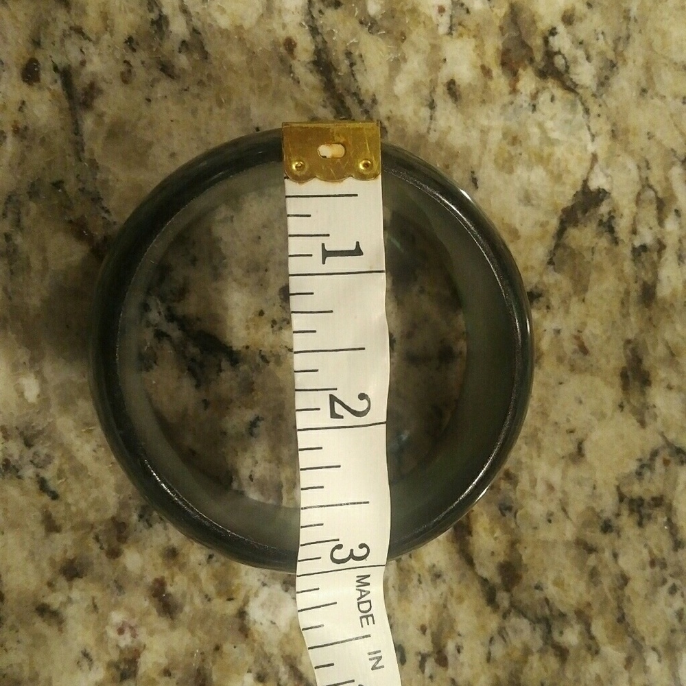 Beautiful Bangle - Picture 3 of 4